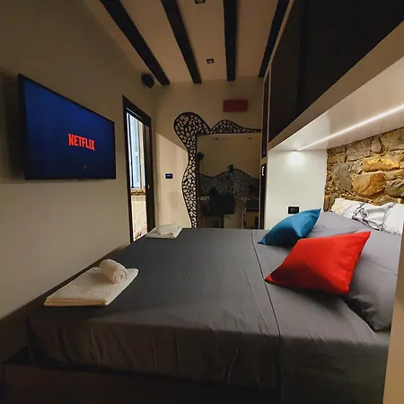 Joseph House - Elegant Design In Centro